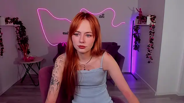 Snapshot of MiaSensitive chatting on 10, 4, 2026 MiaSensitive online show from 10, 4, 2026