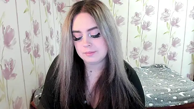 Agathameoww online show from 15, 4, 2026