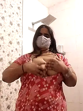 MoonlightMira online show from 14, 6, 2026