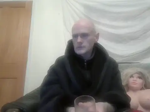 Snapshot of Useless_Wanker chatting on 28, 3, 2026 Useless Wanker online show from 28, 3, 2026