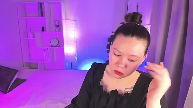 Vanessa ama online show from 6, 4, 2026