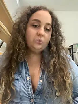 Snapshot of CurlyMaddie chatting on 15, 7, 2026 CurlyMaddie online show from 15, 7, 2026