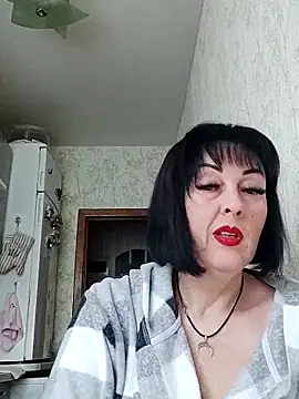 HelgaDennis online show from 17, 4, 2026