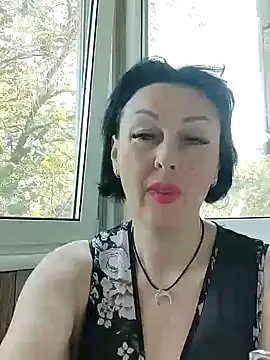 HelgaDennis online show from 15, 7, 2026