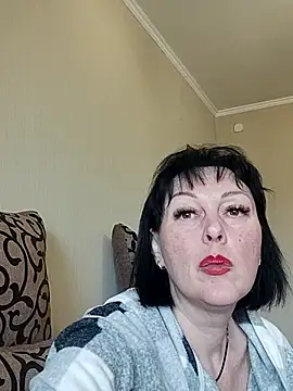 HelgaDennis online show from 5, 4, 2026