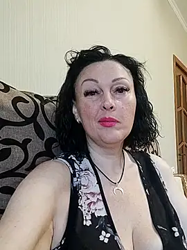 HelgaDennis online show from 2, 7, 2026