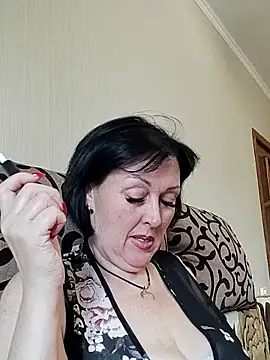 HelgaDennis online show from 28, 7, 2026