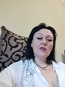 HelgaDennis online show from 16, 6, 2026