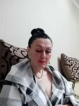 HelgaDennis online show from 16, 6, 2026