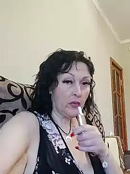 HelgaDennis online show from 27, 6, 2026