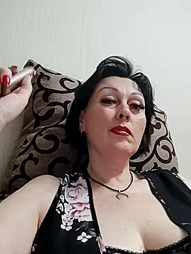 HelgaDennis online show from 13, 7, 2026