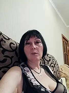 HelgaDennis online show from 23, 7, 2026