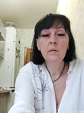 HelgaDennis online show from 7, 6, 2026