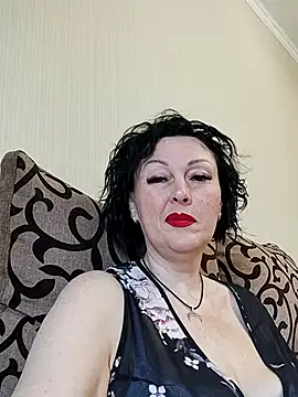 HelgaDennis online show from 18, 7, 2026