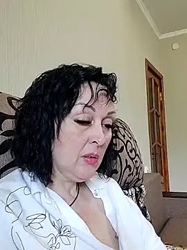 HelgaDennis online show from 10, 6, 2026