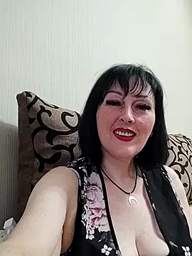 HelgaDennis online show from 28, 5, 2026