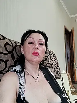 HelgaDennis online show from 30, 6, 2026