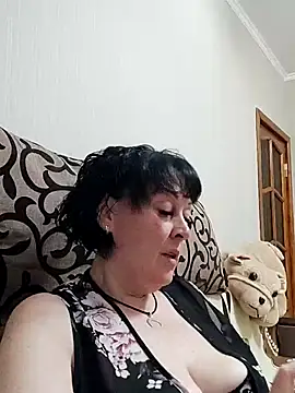 HelgaDennis online show from 22, 7, 2026
