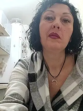 HelgaDennis online show from 6, 4, 2026