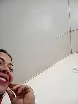 Yelii  online show from 21, 4, 2026