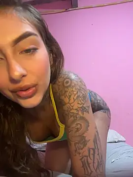 Snapshot of miiabellovic chatting on 16, 5, 2026 miiabellovic online show from 16, 5, 2026