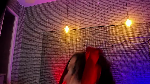 Alanah R online show from 21, 4, 2026