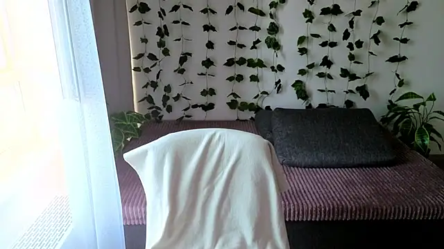 MonikFoxi online show from 19, 5, 2026