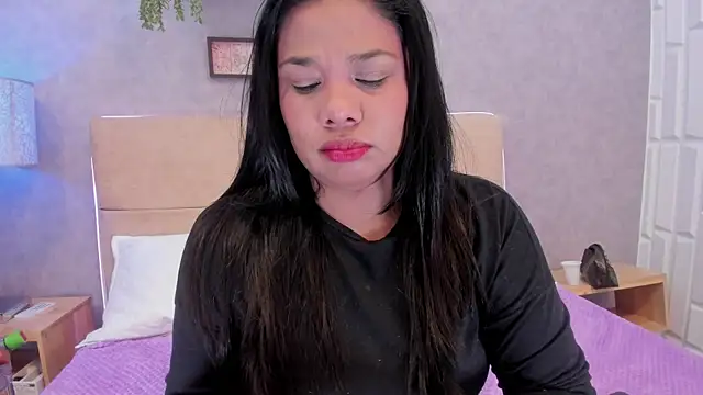 Cloee evans online show from 28, 4, 2026