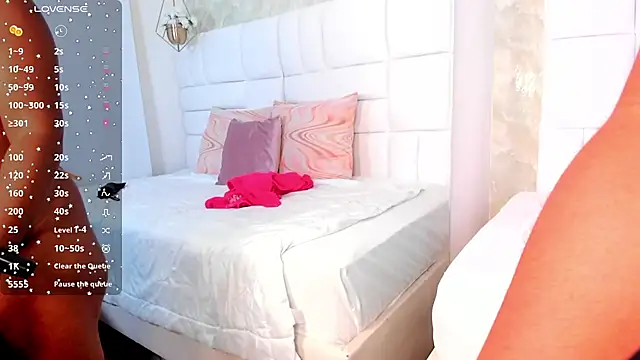 mia rouxx1 online show from 22, 3, 2026