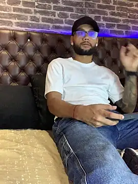 KyleJoss30 online show from 24, 3, 2026