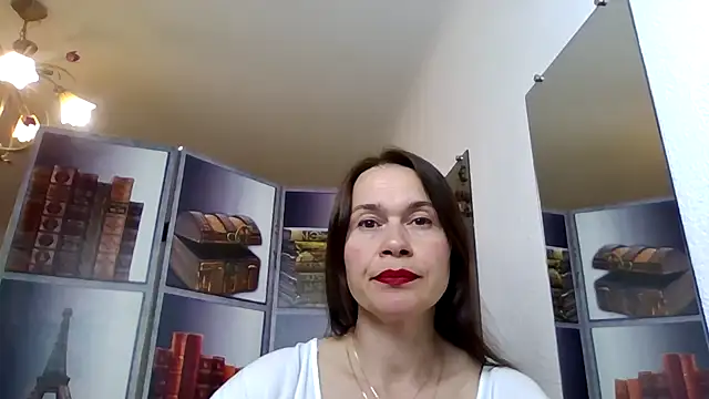 Selena Moo online show from 8, 5, 2026