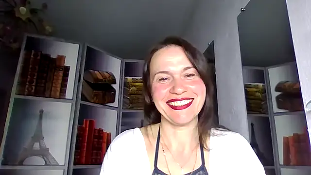 Selena Moo online show from 24, 3, 2026