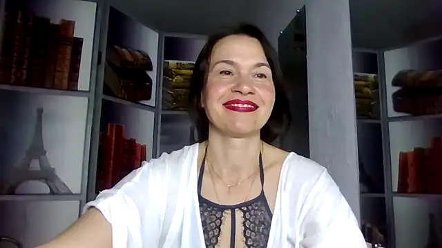 Selena Moo online show from 27, 3, 2026