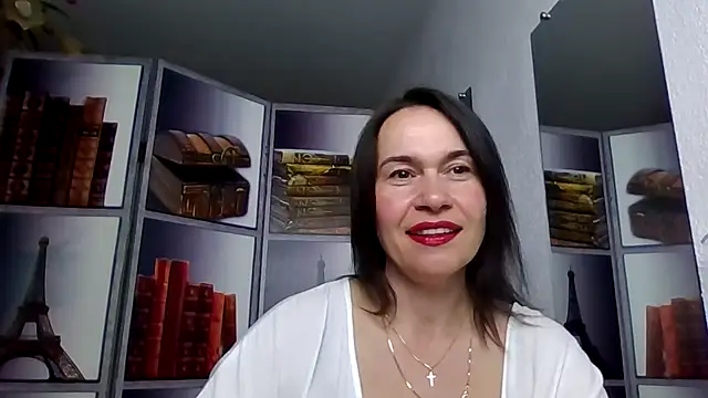 Selena Moo online show from 18, 4, 2026