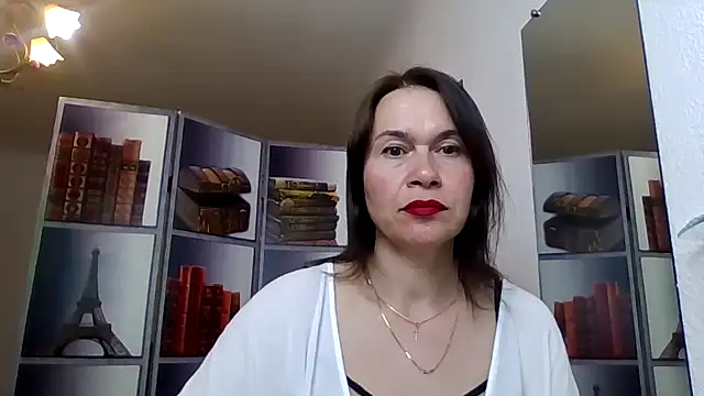 Selena Moo online show from 3, 5, 2026