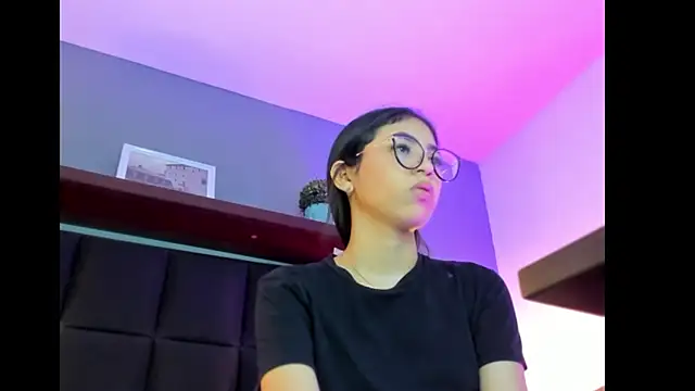 Snapshot of sofi_alix chatting on 11, 5, 2026 sofi alix online show from 11, 5, 2026