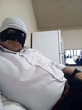 Snapshot of trkk9715 chatting on 20, 3, 2026 trkk9715 online show from 20, 3, 2026