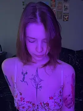Snapshot of VelvetBlossom chatting on 11, 5, 2026 VelvetBlossom online show from 11, 5, 2026