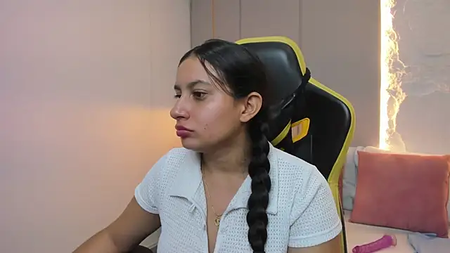 kira relish online show from 23, 5, 2026