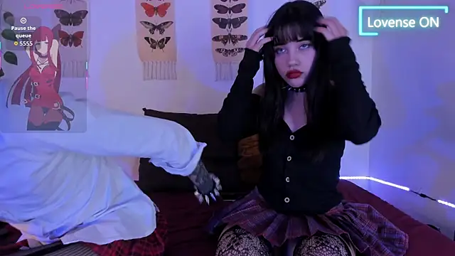 JuneVelvet online show from 26, 4, 2026