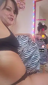 Snapshot of TexasGirl42 chatting on 29, 6, 2026 TexasGirl42 online show from 29, 6, 2026