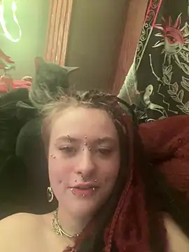 Snapshot of darlingvicuous chatting on 24, 3, 2026 darlingvicuous online show from 24, 3, 2026