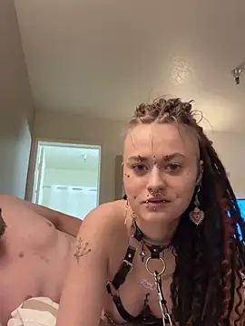 Snapshot of darlingvicuous chatting on 3, 4, 2026 darlingvicuous online show from 3, 4, 2026