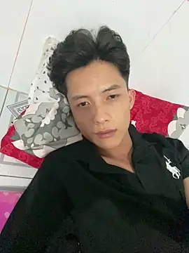 Nguyencuong1999 online show from 13, 4, 2026