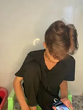Nguyencuong1999 online show from 20, 5, 2026