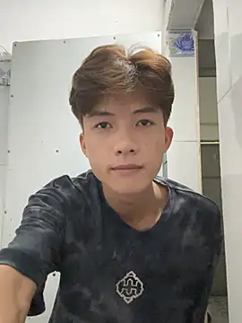 Nguyencuong1999 online show from 7, 5, 2026