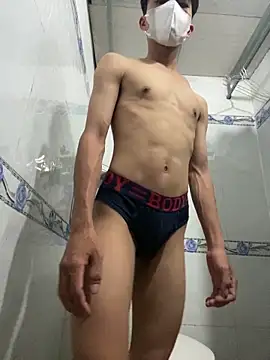 Nguyencuong1999 online show from 4, 4, 2026