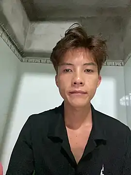 Nguyencuong1999 online show from 17, 5, 2026