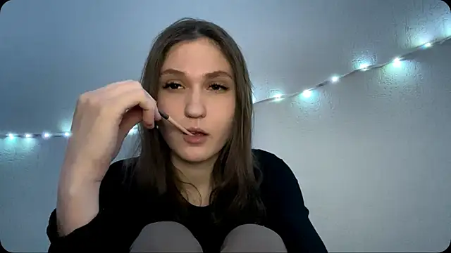 Juliajuicecam online show from 20, 4, 2026