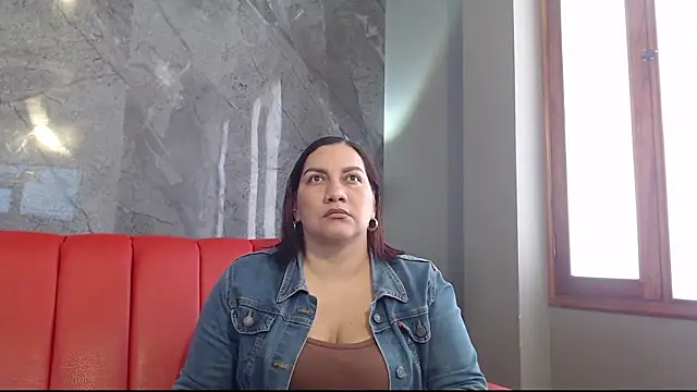 mia coral1 online show from 22, 3, 2026